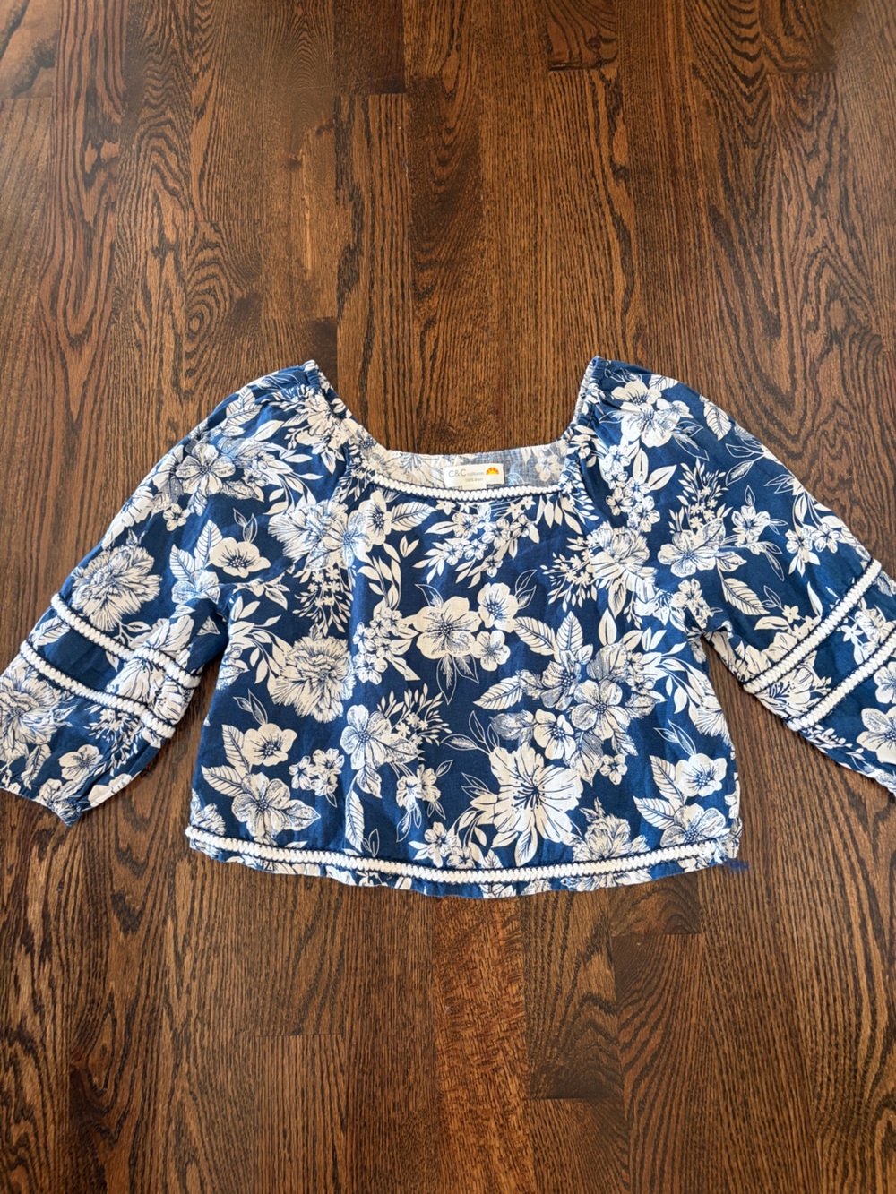 100% LINEN C&C California Navy Blue Floral Peasant Blouse